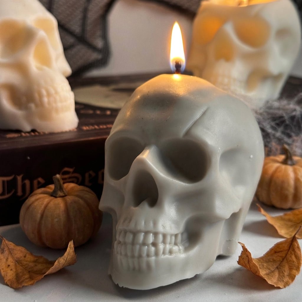 Detalle de Vela Calavera Clásica para Halloween