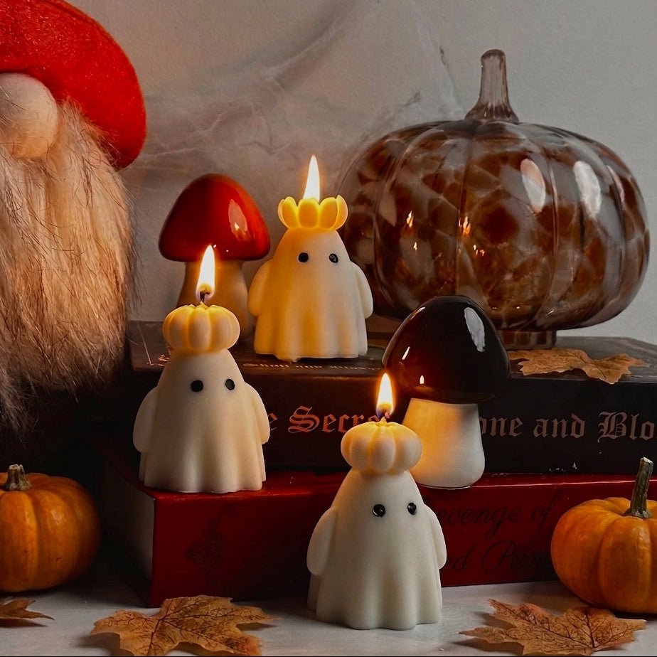 Vela Fantasma con Sombrero de Calabaza en ambiente otoñal